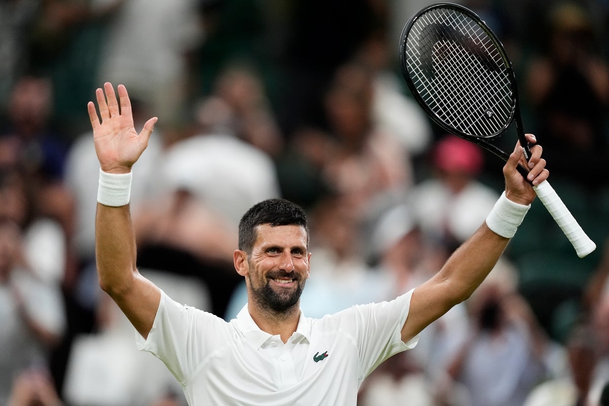 What time is Novak Djokovic playing at Wimbledon today?