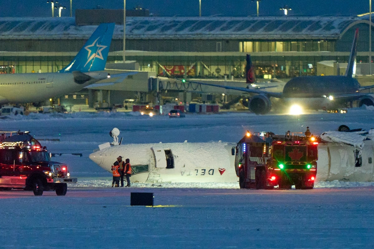 Watch live: Aftermath of Delta plane crash after flight 4819 flips over in Toronto