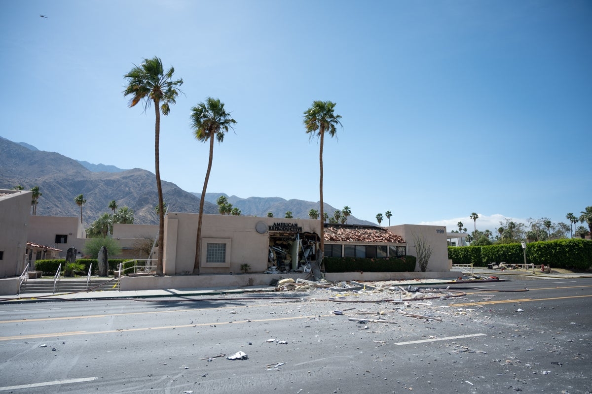 Suspect linked to California fertility clinic bombing has died in federal custody