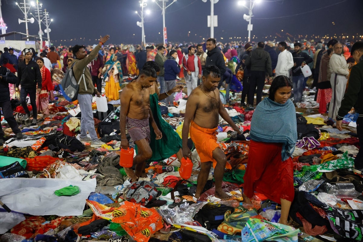 Kumbh Mela stampede latest: Many feared dead in crowd crush at world's largest religious festival