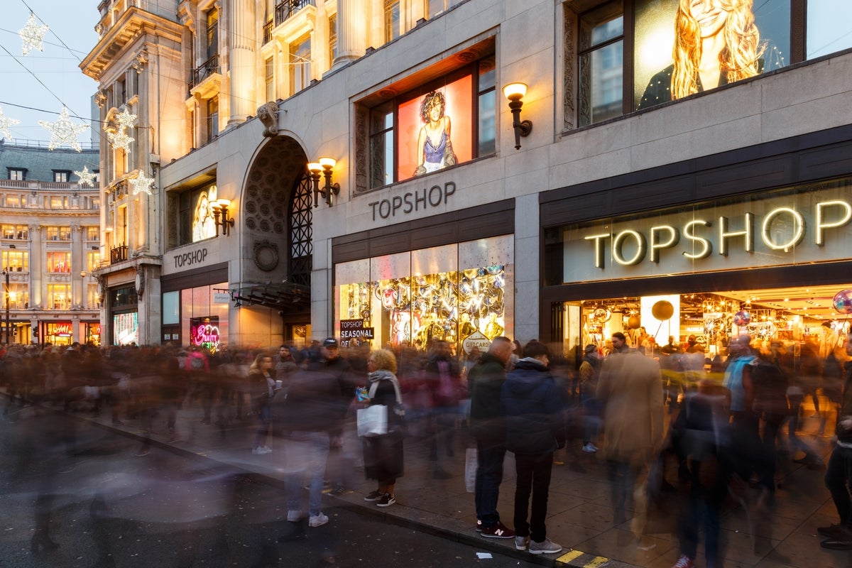 Topshop post cryptic hint about return to high street almost five years after closure