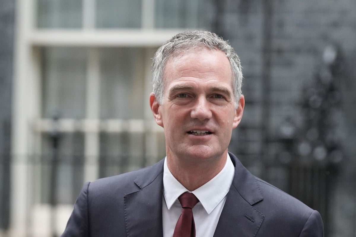 Minister claims Farage is on the side of Jimmy Savile over plans to oppose online safety laws