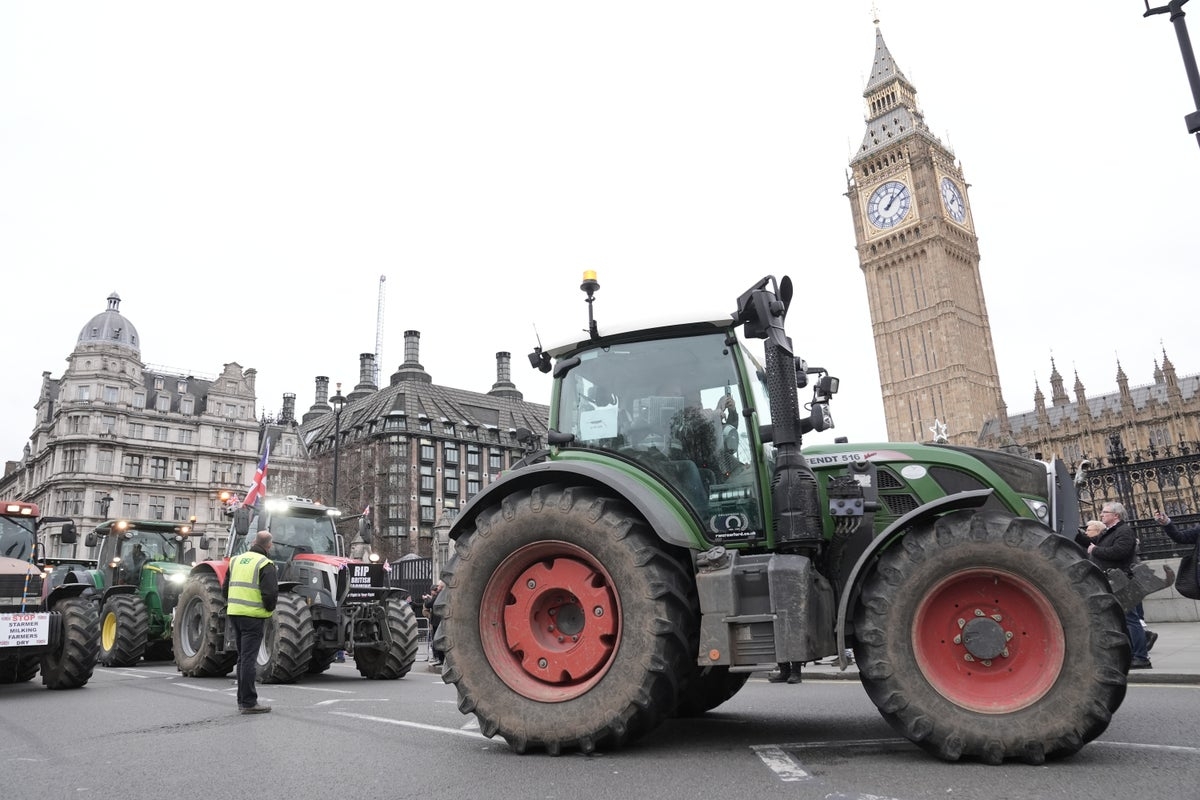Farmers protest live: Tractors set to flood London in second rally against Reeves's Budget proposals