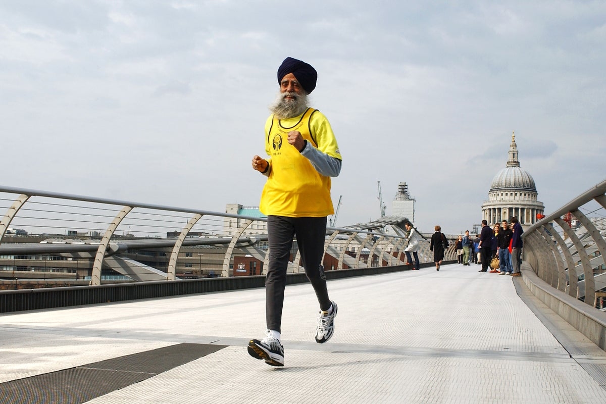 World's oldest marathon runner Fauja Singh dies in road accident aged 114