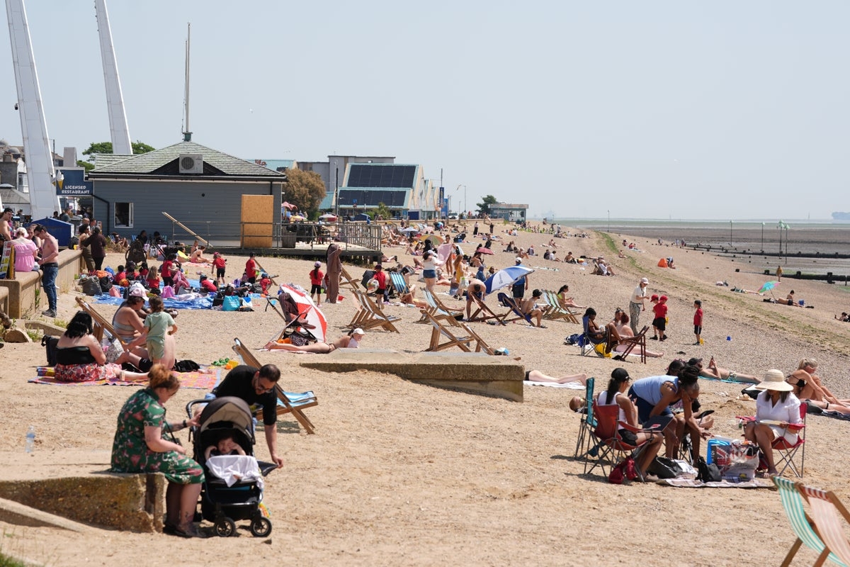 UK records new hottest day of year so far as temperatures soar in heatwave
