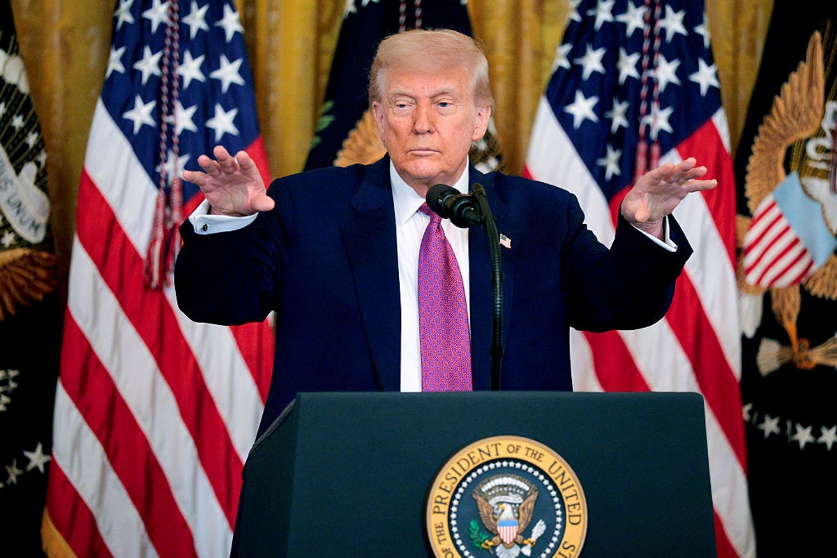 Trump clings to friendly Fox News as Tucker Carlson and the podcast ‘manosphere' sour on his Iran saber rattling