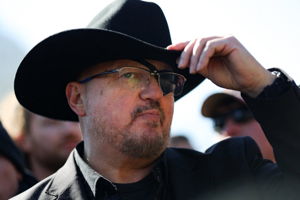 Trump's pardon attorney considers full clemency for Oath Keepers and founder Stewart Rhodes over Jan. 6 crimes