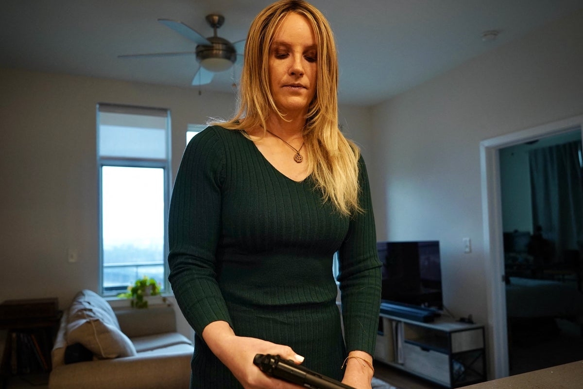 Trans pilot launches lawsuit against right-wing influencer over DC plane crash