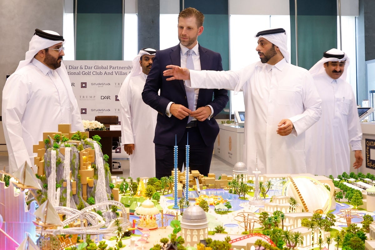Trump's sons pushing business deals in Qatar amid country's rumored gift of $400m Air Force One replacement
