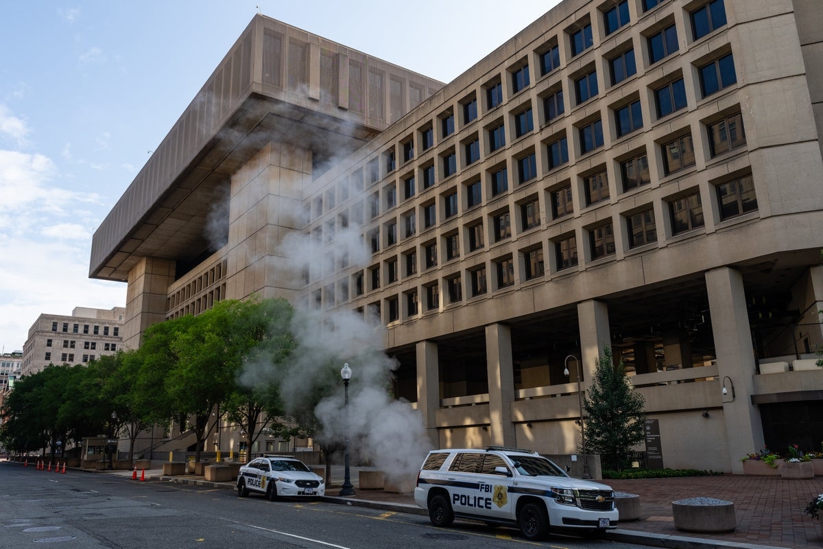 FBI sending 120 agents into DC streets as Trump targets carjacking and crime in capital