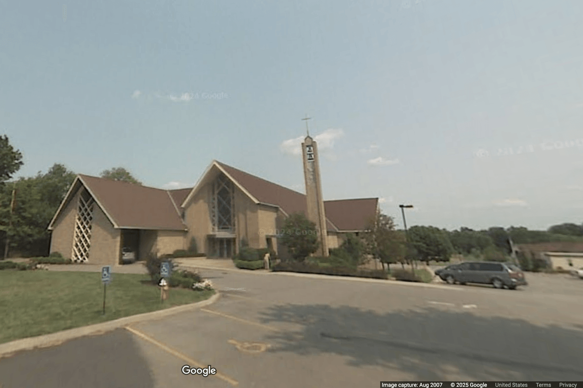 NFL long snapper causes commotion in church after interrupting service to demand answers over porn claims