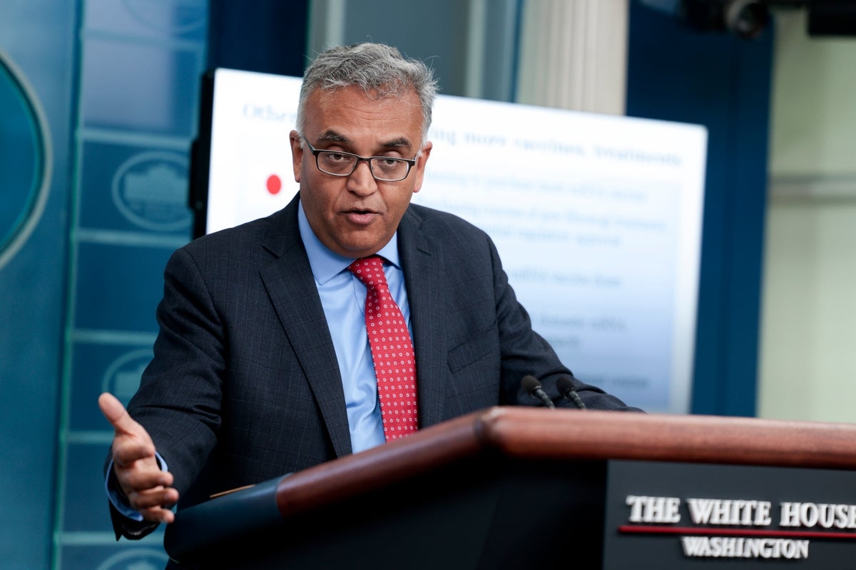 US is on track to have the worst measles outbreak of this century, former Covid response coordinator warns