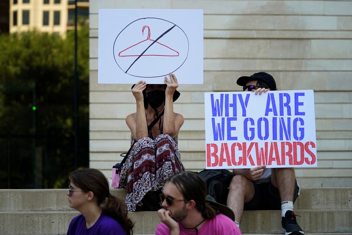 Midwife is arrested for performing abortions in Texas, AG announces