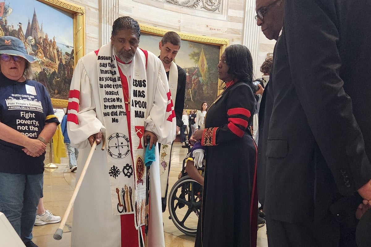 Video shows pastors arrested in Capitol Rotunda prayer-against-Trump encore