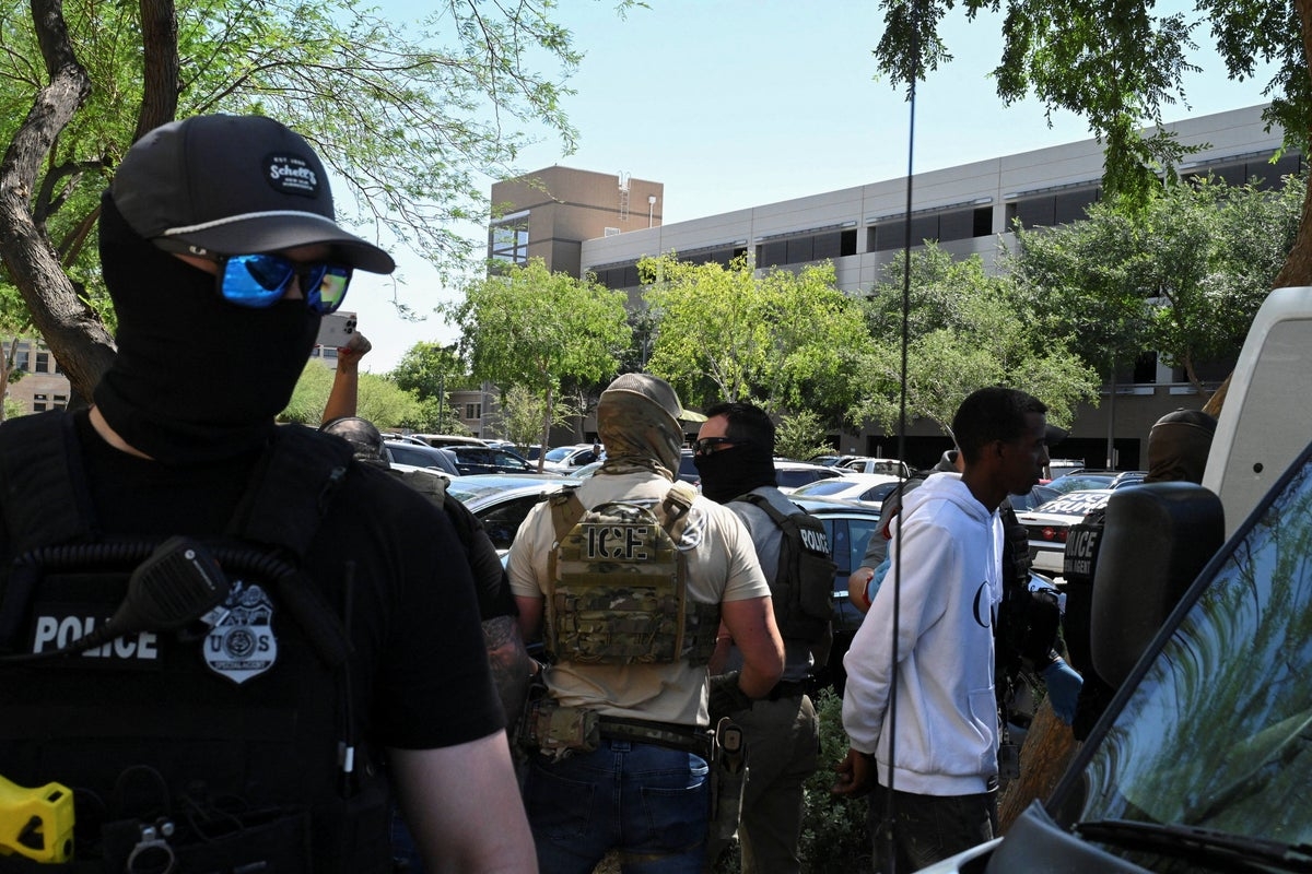 ICE is using a tracking app to identify people who can easily be deported