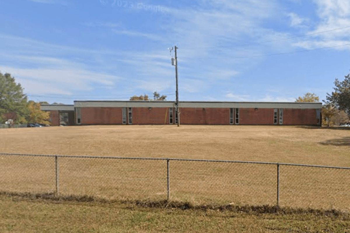 Parents outraged after ‘whites' and ‘colored' signs are posted above water fountains in Georgia elementary school