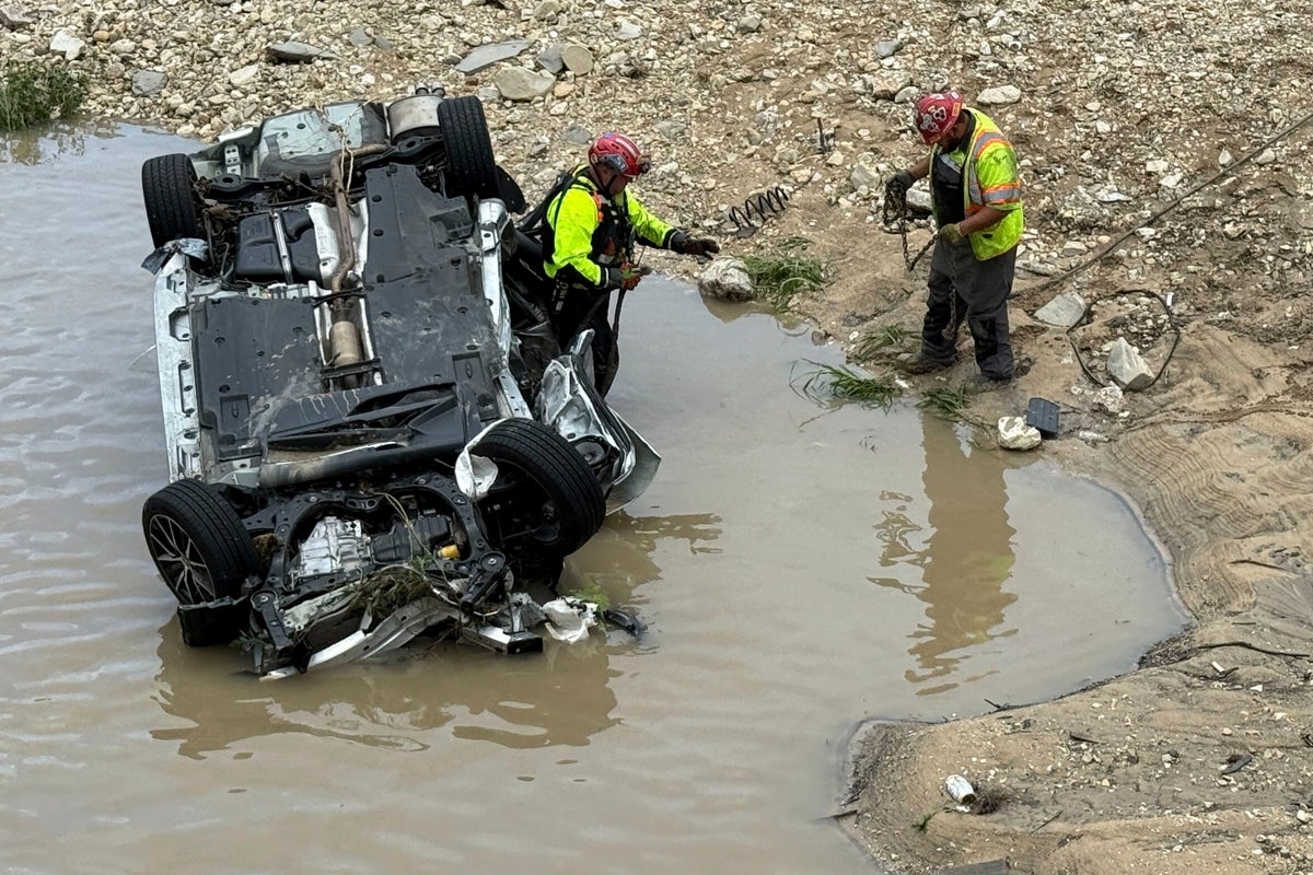At least 11 dead and others missing in San Antonio flash flooding
