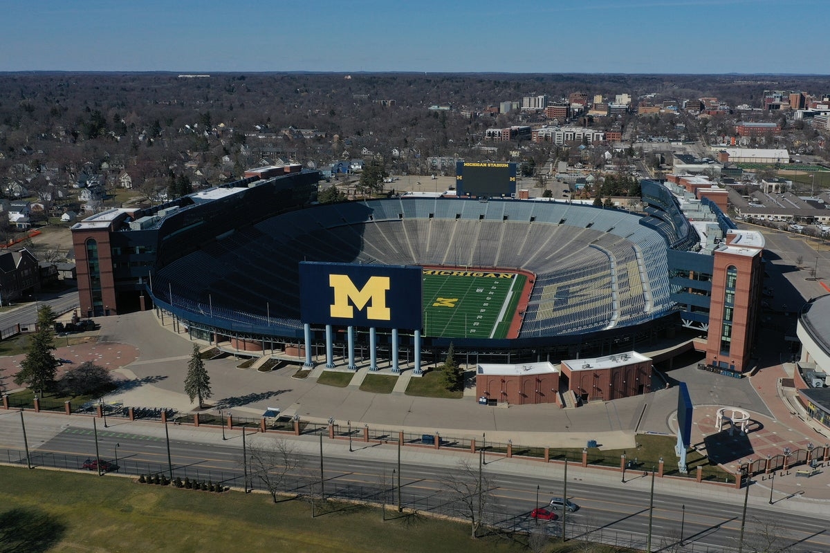 University of Michigan shutters all of its DEI offices as Trump continues to exert influence over higher ed