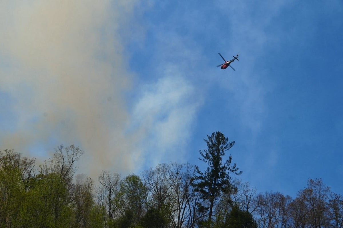 Wildfires grow to hundreds of acres after North Carolina lifts burn ban