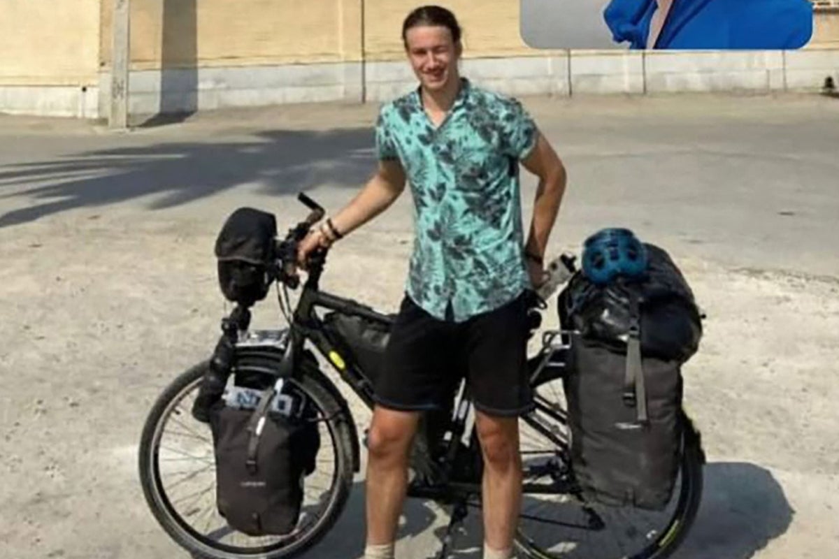 France warns against ignoring Iran travel advice following teenager's disappearance