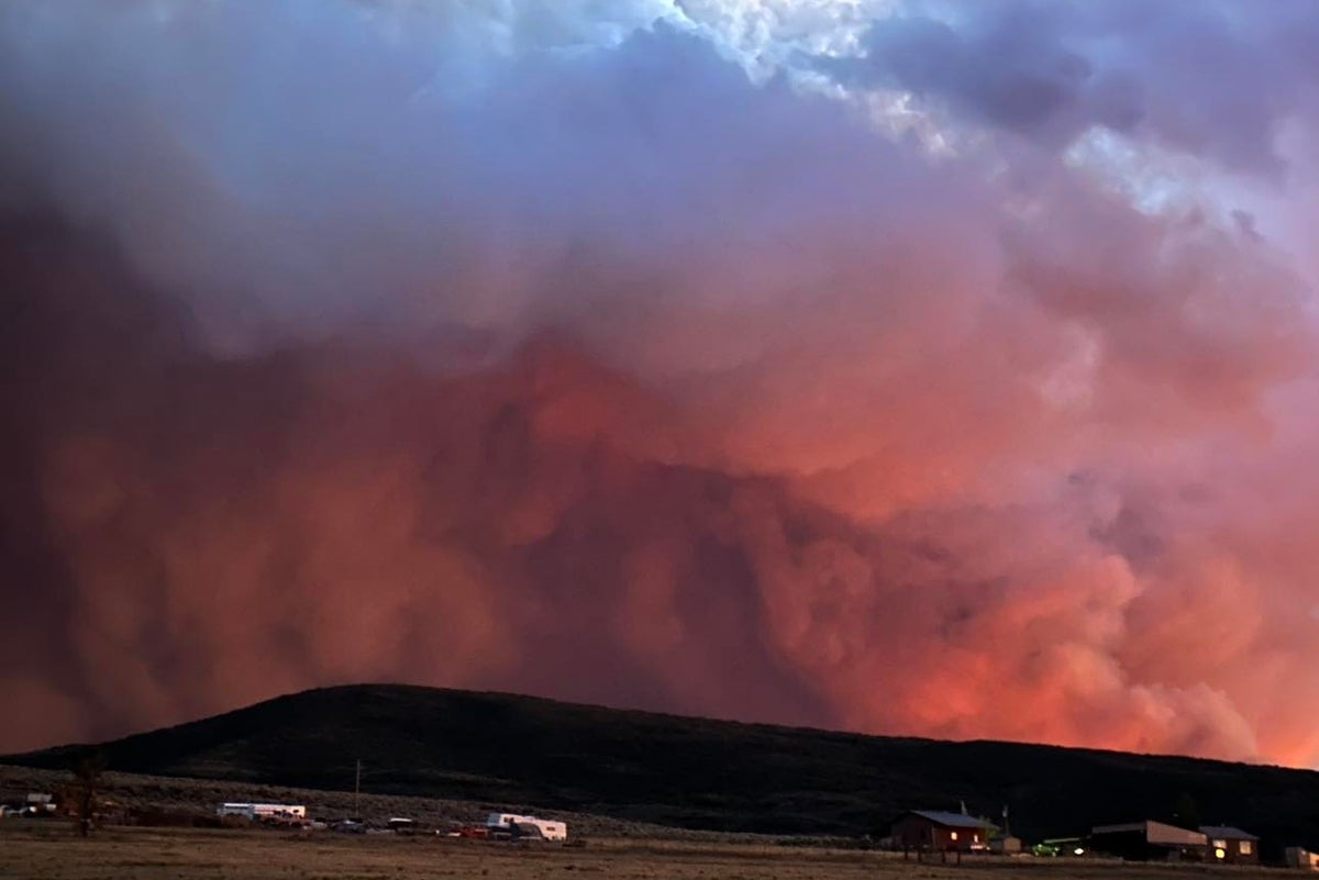 The Colorado Lee fire has scorched over 88,000 acres. The blaze is so big, it's creating its own weather system