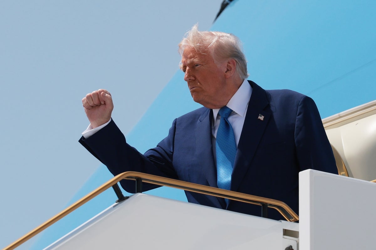 Trump gripes again about AF1 as he departs Middle East: ‘I leave now and get on a 42 year-old Boeing - but new ones are coming'