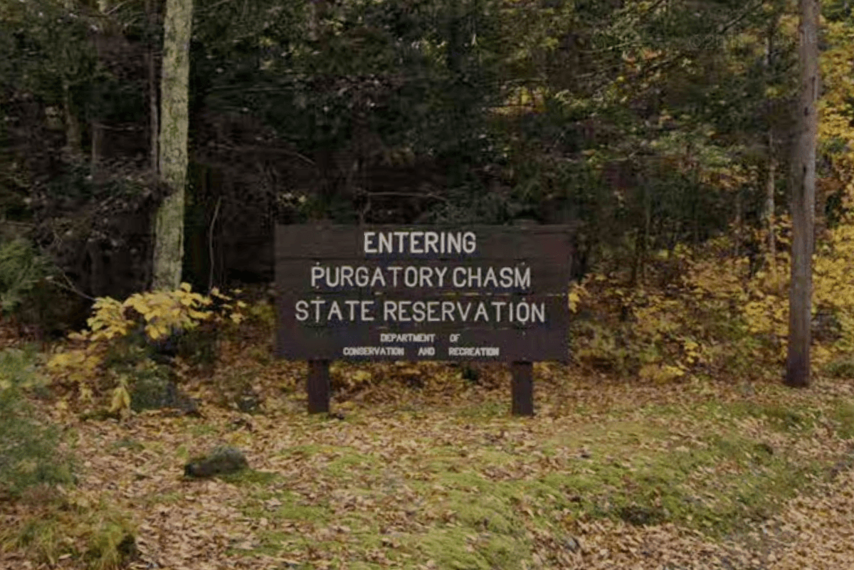 Massachusetts mom hiking with children at ‘Purgatory Chasm' falls 75 feet to her death