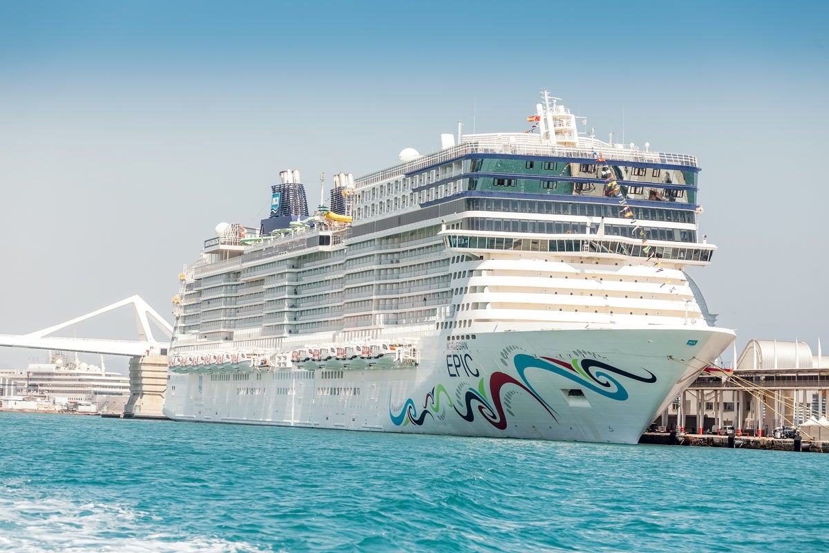 Norwegian cruise passenger blown into water by strong winds that caused a ship to detach from pier