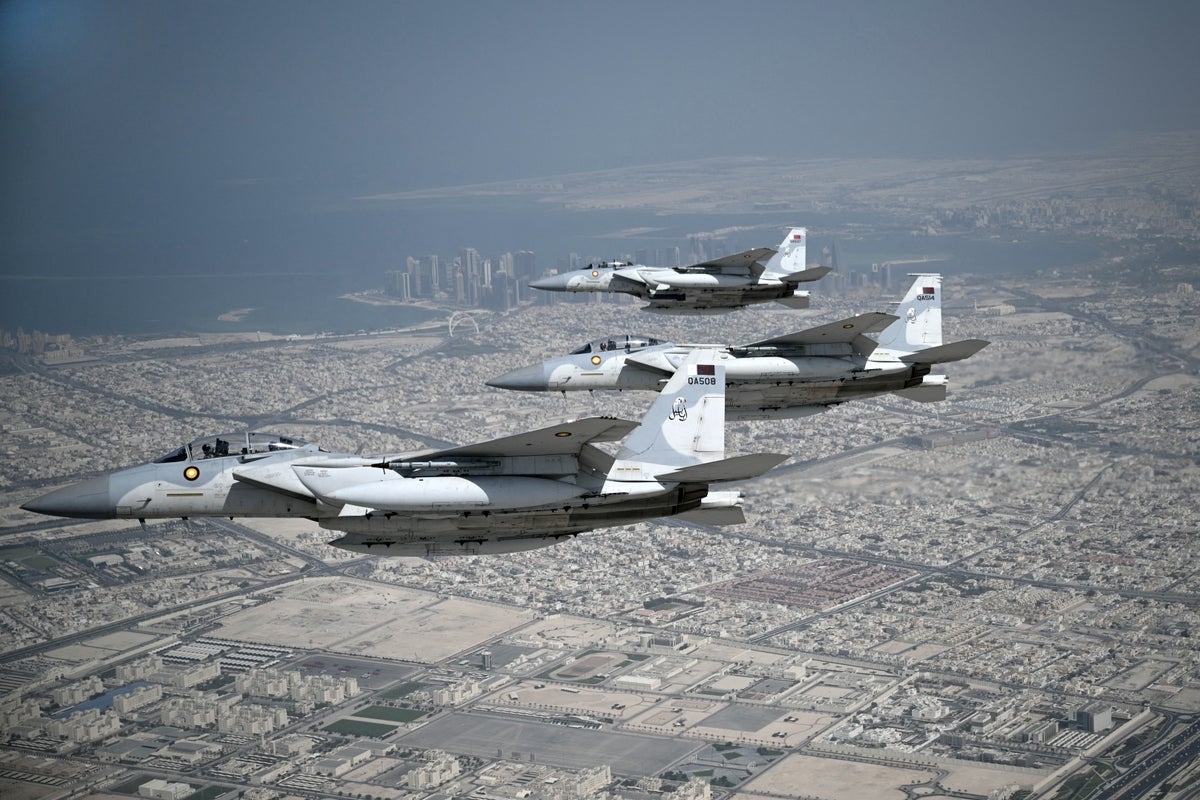 Trump's Qatari plane needs so many upgrades it may face flight restrictions and need a military escort