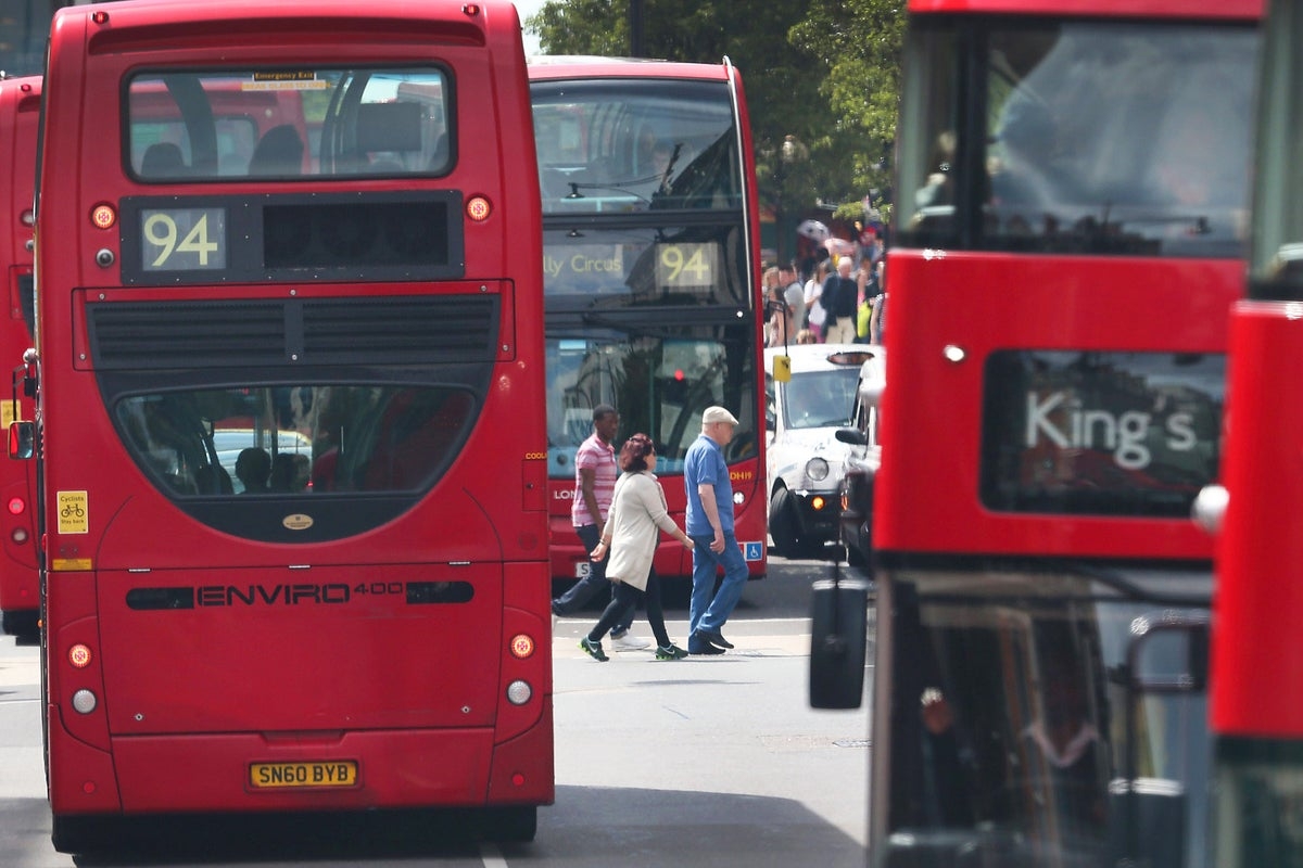 London school pupils handed detentions for lateness after TfL change bus routes