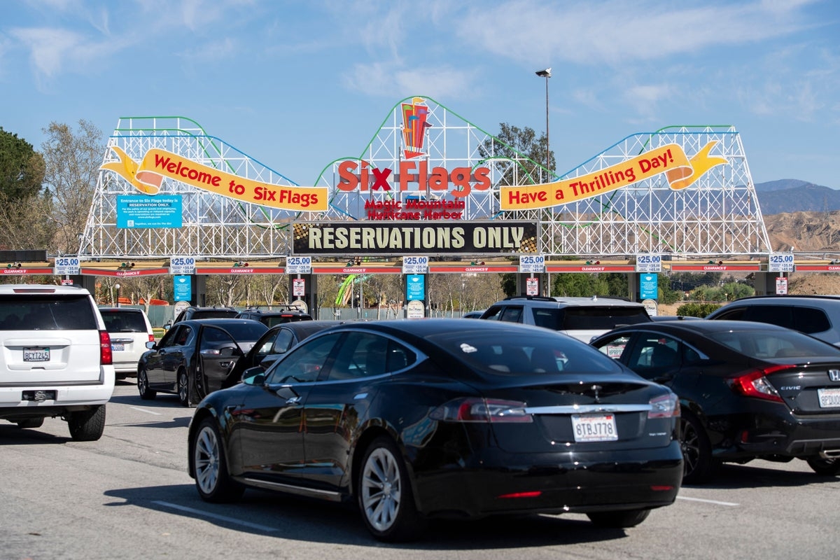 Six Flags roller coaster caused college graduate's fatal brain injury, family says