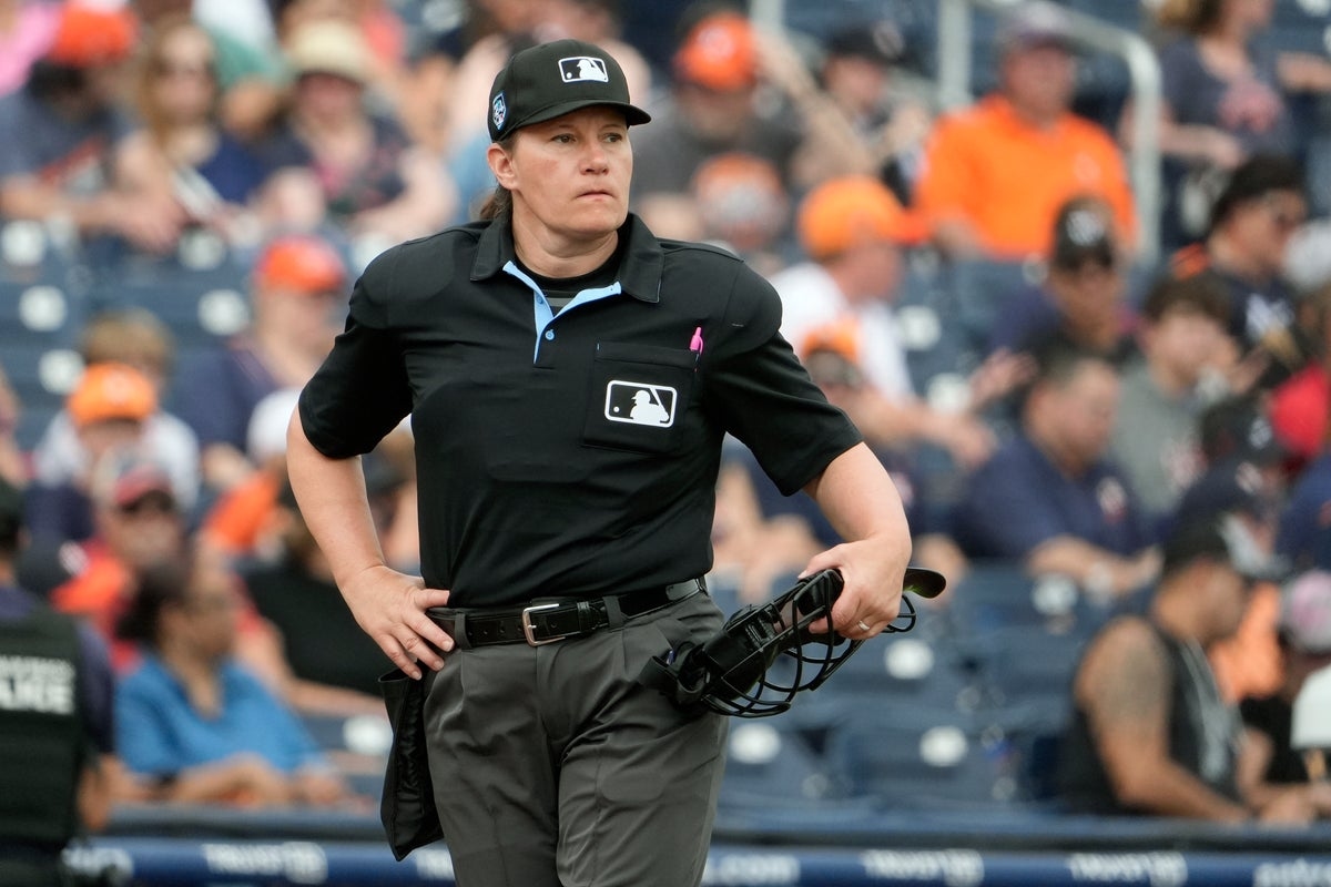 From art teacher to trailblazer: Jen Pawol's long road to becoming MLB's first female umpire