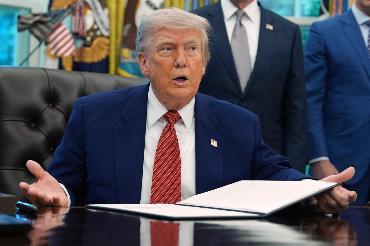 Bush-appointed judge torches Trump with 27 exclamation points — and a gumbo recipe — in ruling against an executive order