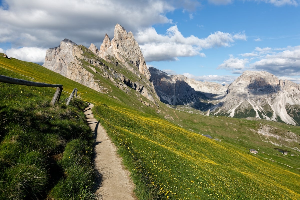 ‘It's a cry for help': Italian farmers introduce tourist levy on popular hiking trail