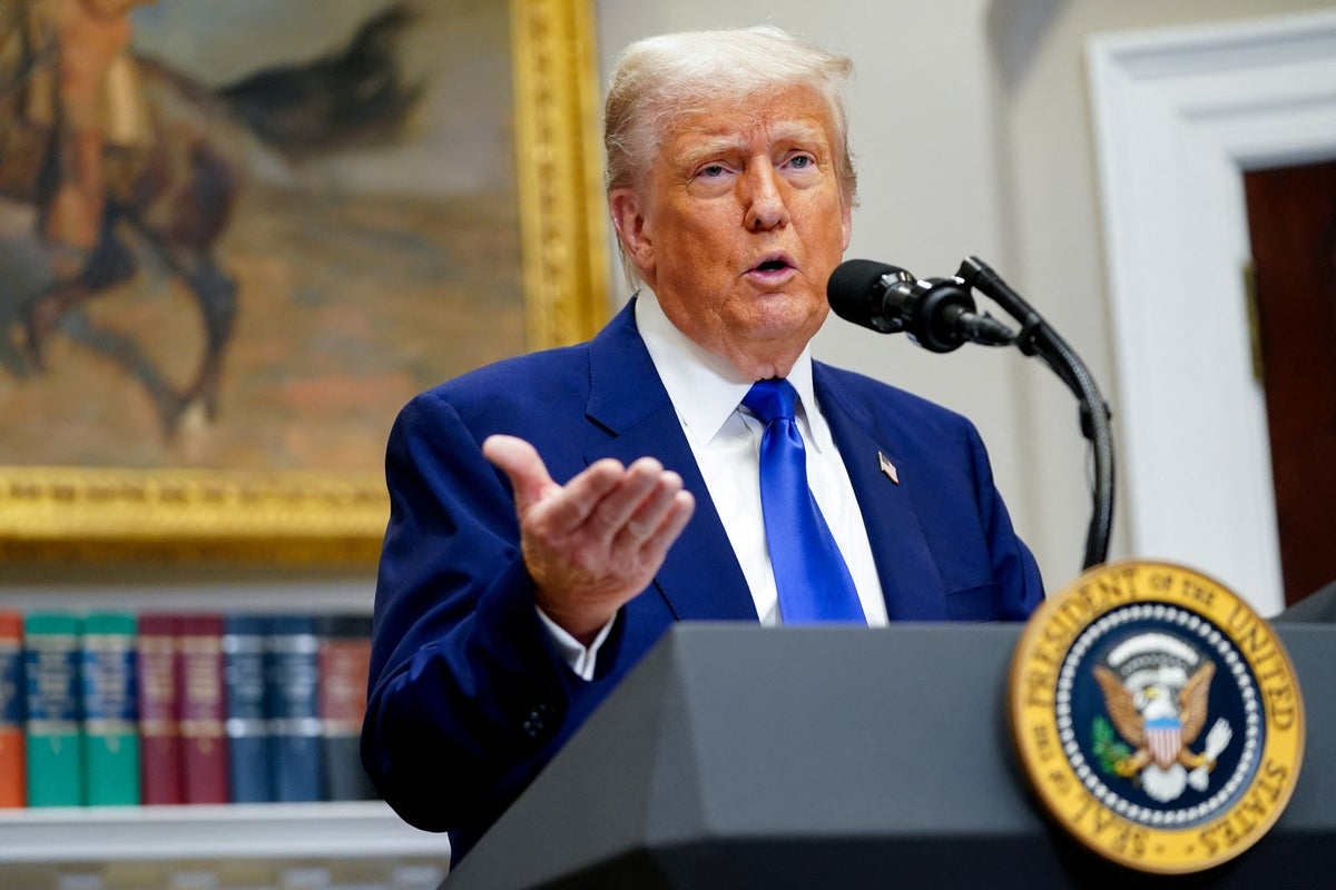 Trump repeats disputed claim that white farmers suffering ‘genocide' in South Africa as first ‘refugees' are flown in to US