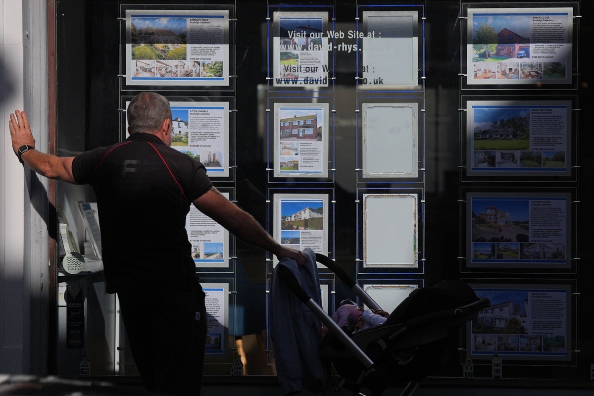 The number of homeowners using interest-only mortgages