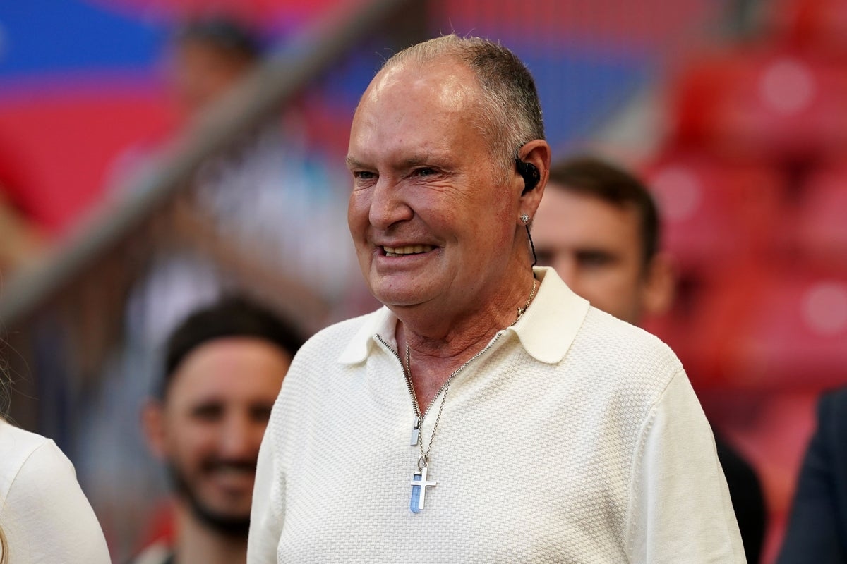 Paul Gascoigne returns home following health scare