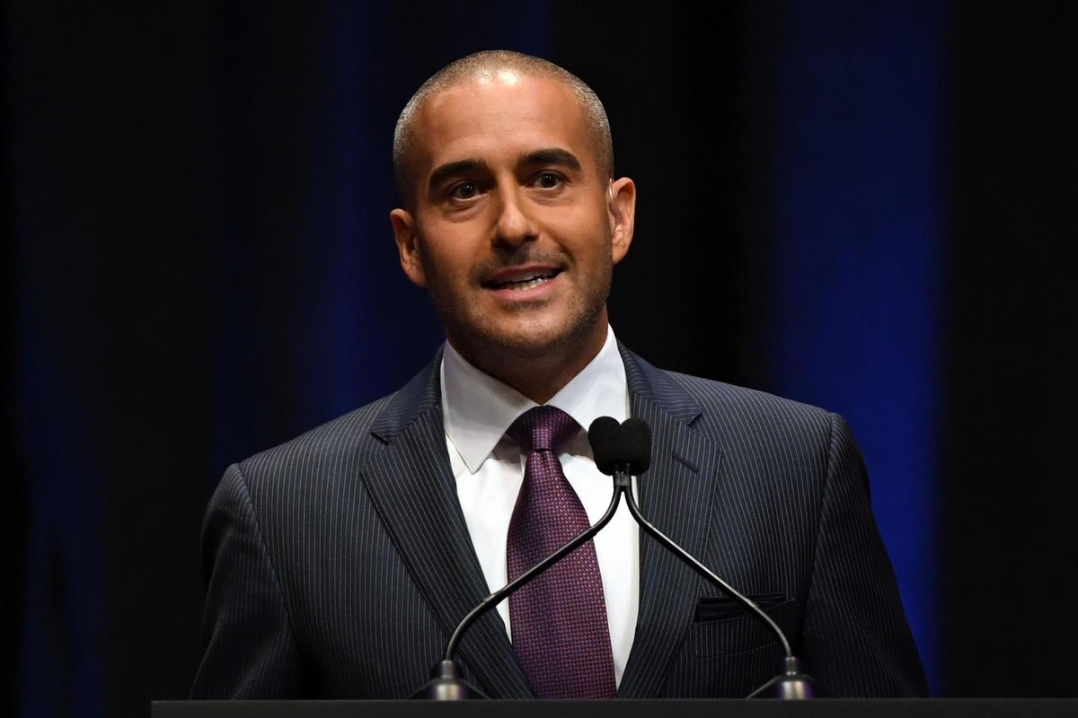 UFC commentator Jon Anik says Justin Gaethje was irate at Topuria vs Oliveira match-up