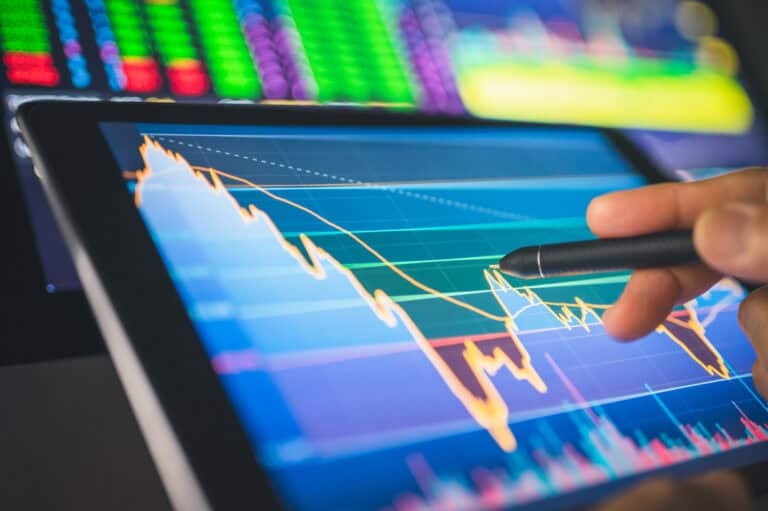 A Perfect 10% Dividend Stock Paying Cash Every Month in a Volatile Market