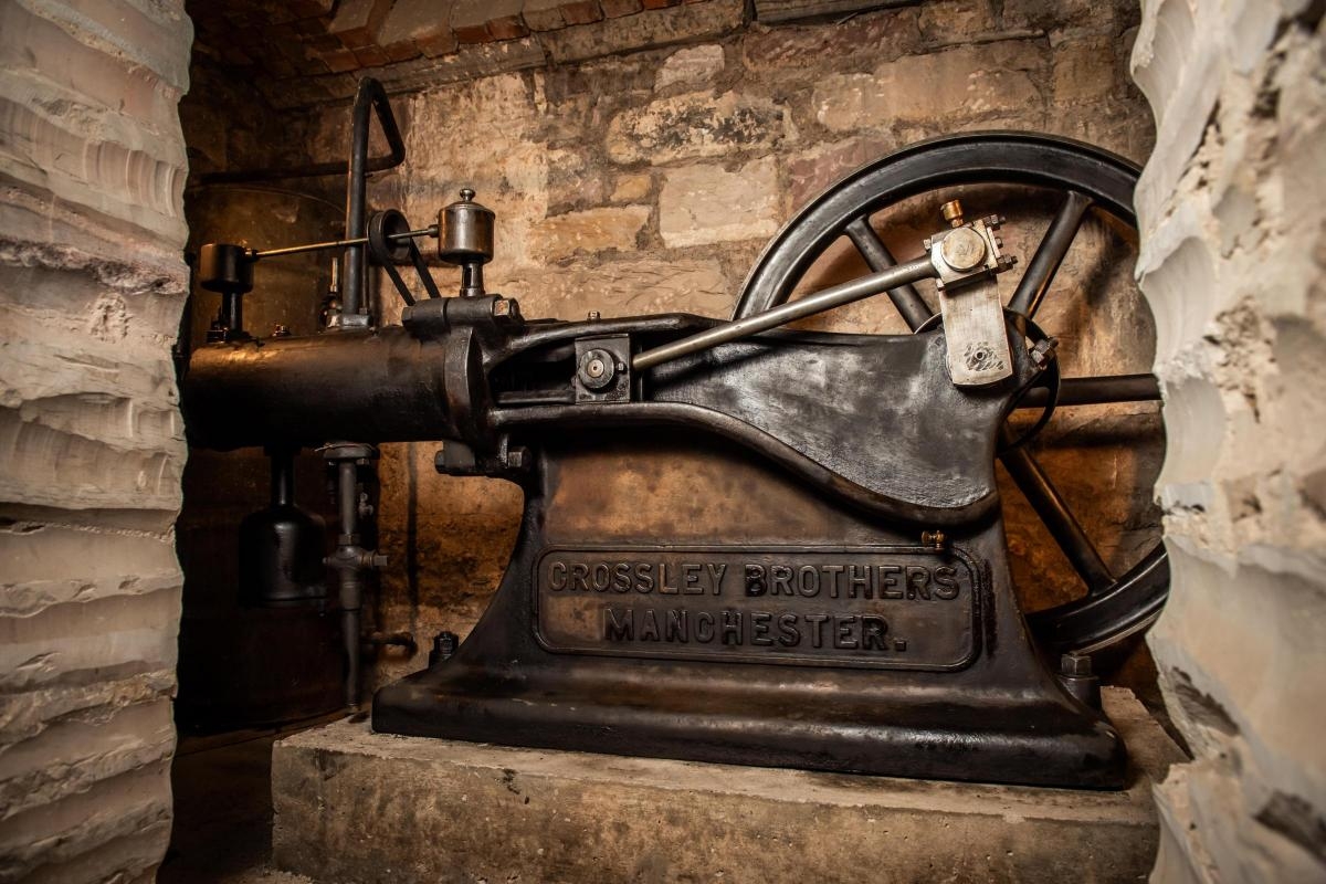 'Engineering marvel' found in Scottish attic 'is one of only three in world'