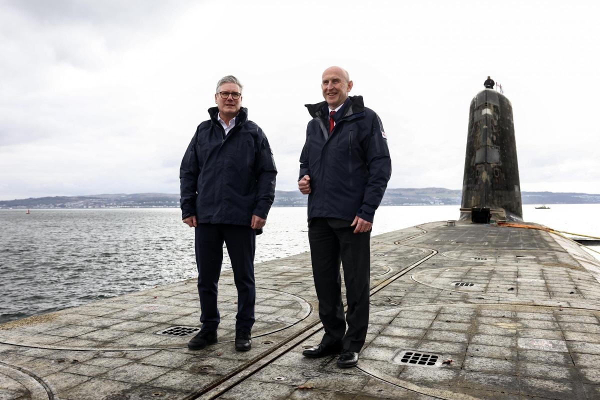 Keir Starmer welcomes decrepit nuclear submarine to Scotland 'after record patrol'