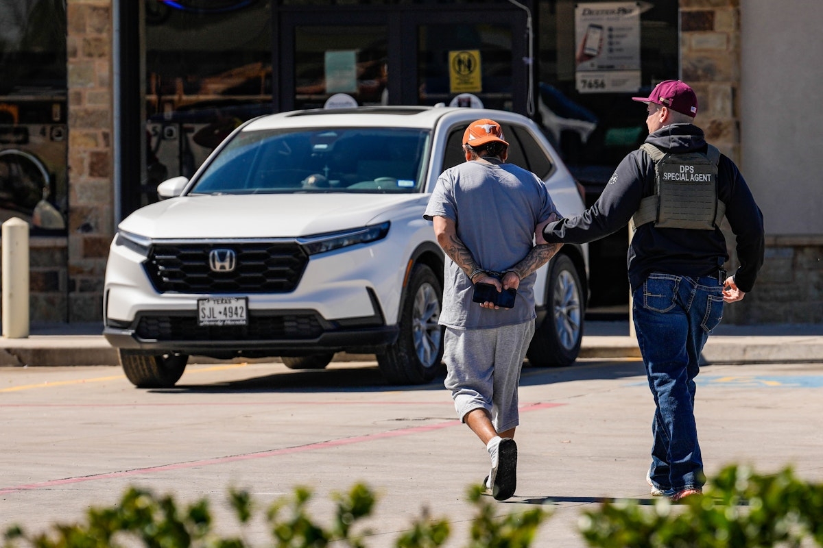 Trump DOJ Ordered ICE to Invade Homes Without Search Warrant