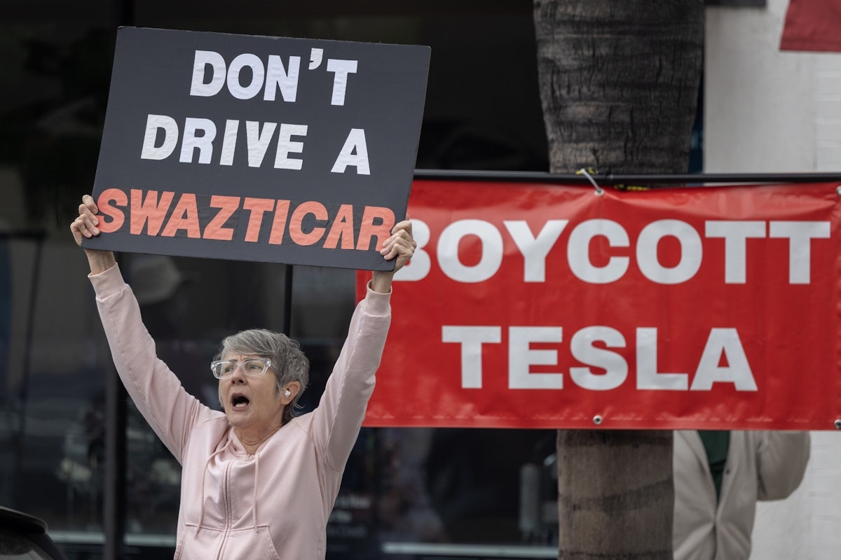 Elon Musk Backlash Ramps Up as Tesla Loses Key Status Marker