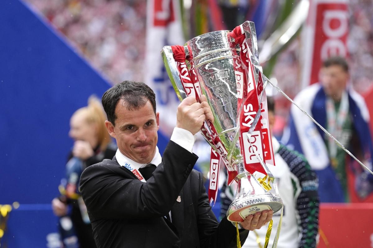 Full details as Regis Le Bris signs new Sunderland contract & bosses set exciting aim