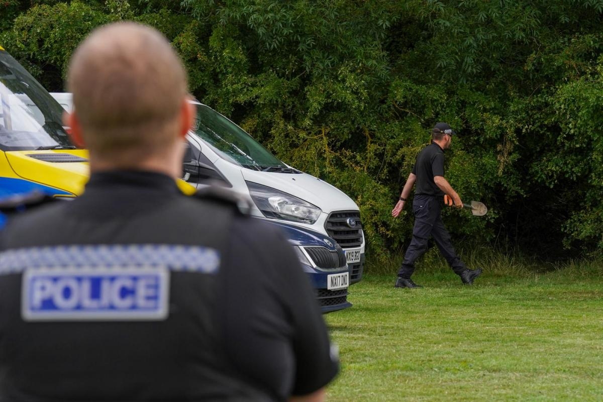 Huge 999 presence as path cordoned for 24 hours and police seen searching woods