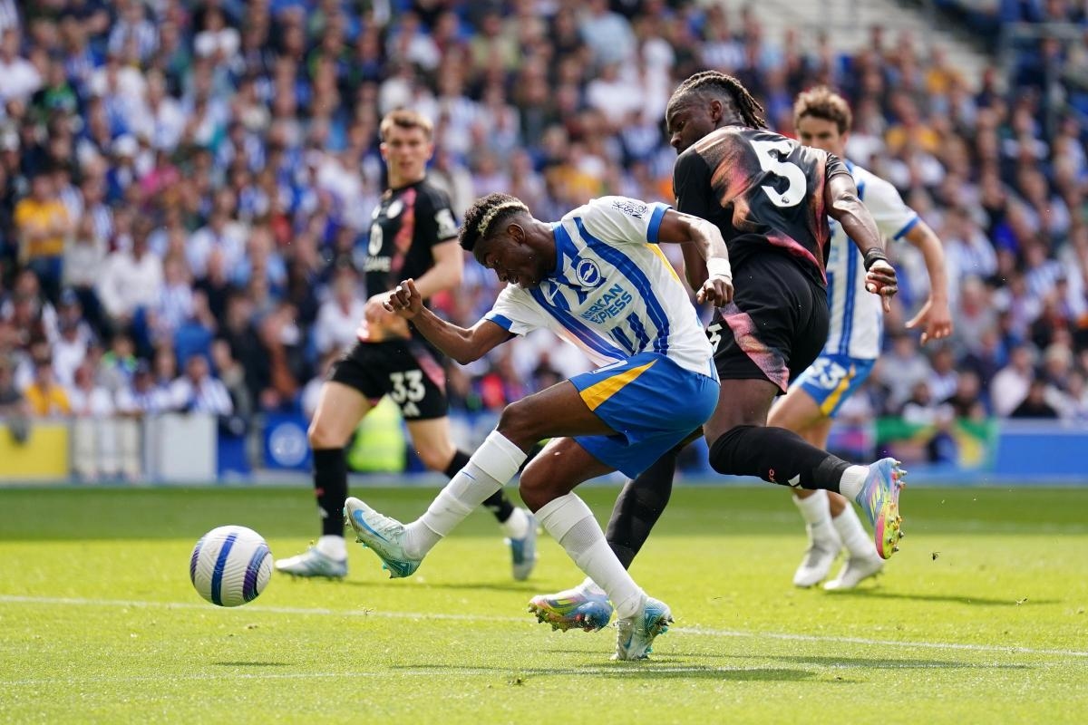 'Powerful' Sunderland declaration as Chemsdine Talbi confirmed & next signing jets in