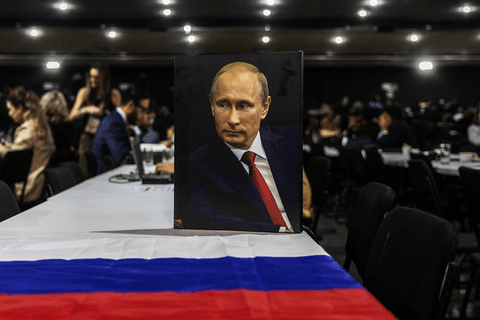 Putin unfazed as his economy holds up