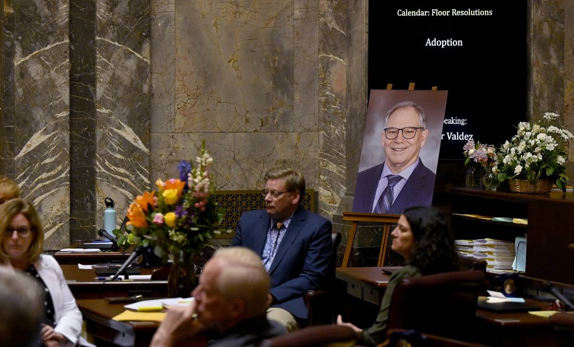 WA lawmakers honor late state senator: ‘Bill Ramos made Washington better'