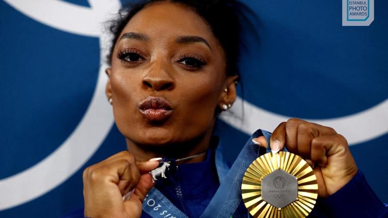 Simone Biles dominates at 2025 ESPY's in Los Angeles