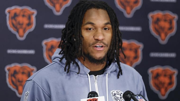 All eyes on Luther Burden as he hits the field at Bears training camp